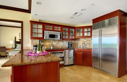 Wailua Apartment | Waipouli Beach Resort Penthouse Exquisite Ocean & Pool View Condo!