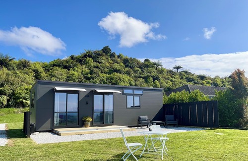 Waitomo Caves House | Waitomo Caves fully self-contained house minutes from Waitomo Glowworm Caves.