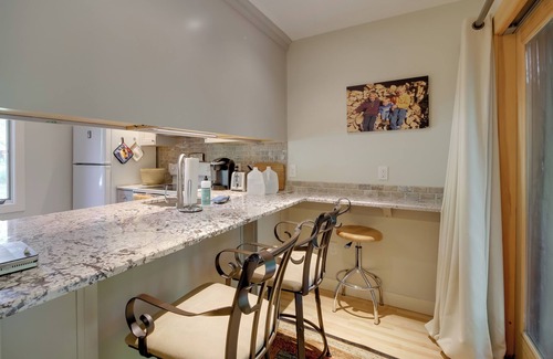Waitsfield Condo | Waitsfield Condo w/Pool & On-Site Trail Access!