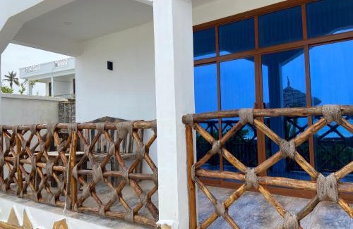 Pwani Mchangani Bed & Breakfast | Waka Waka