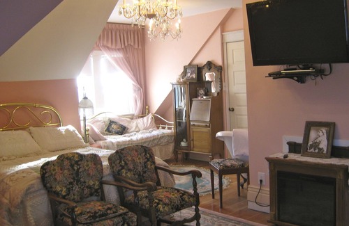 Moose Jaw Bed & Breakfast | Wakamow Heights Bed & Breakfast