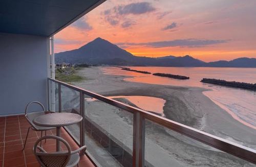 Takahama Hotel | WakasaSurfHotel ILMARE