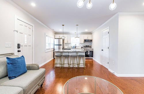 Youngsville House | Wake Forest cottage -starts at 3k/month