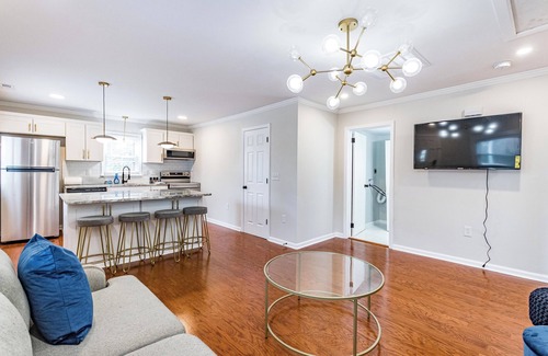 Youngsville House | Wake Forest cottage -starts at 3k/month