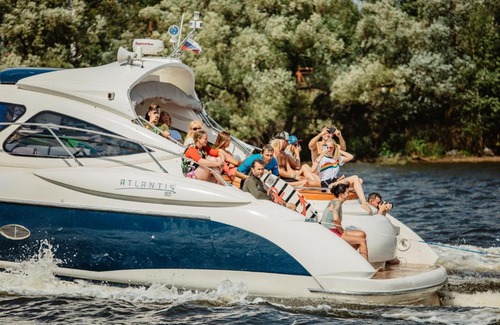 Konakovo Hotel | Wake Hotel 1