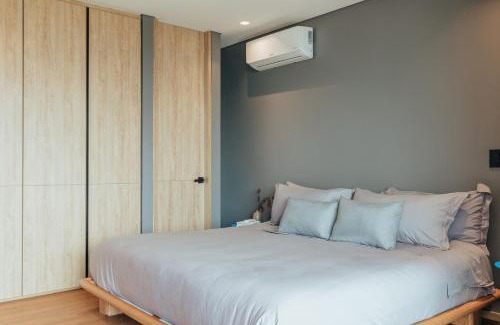 Las Lomas I Apartment | Wake Living