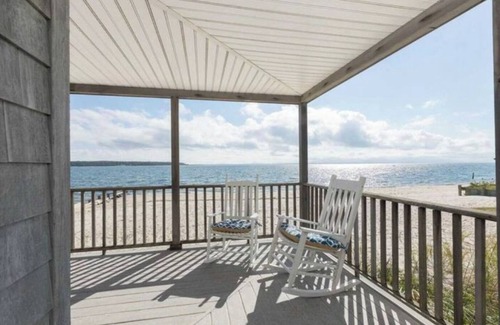New Suffolk Cottage | Wake up on the Beach