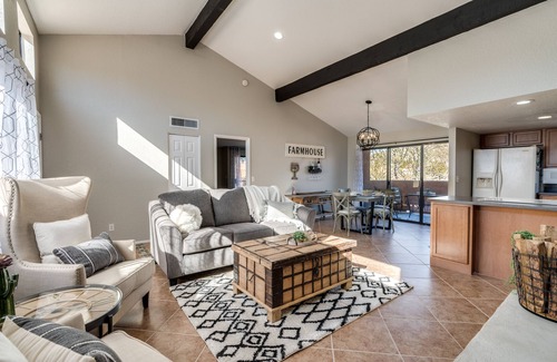 Tucson Condo | Wake Up to Majestic Mountain Views in a Vaulted 2BR 2 BATH cozy getaway!