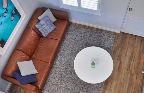 Middleton Beach House | Wake up to the smell of freshly ground coffee and the sound of waves