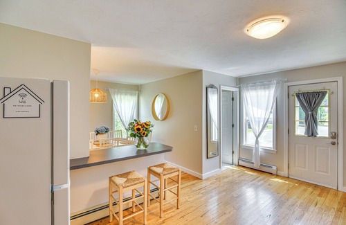 Wakefield-Peacedale Apartment | Wakefield Escape: Walk to Downtown & Near Beaches!