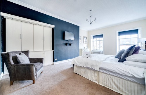 Wakefield House | Wakefield Town House