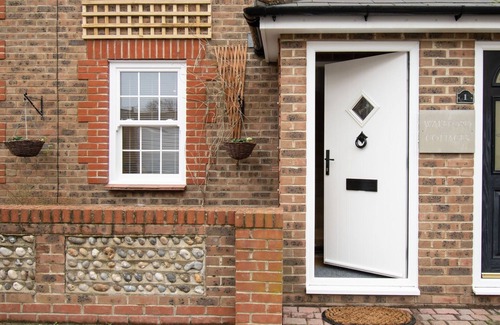 Worthing House | Wakeford Cottage