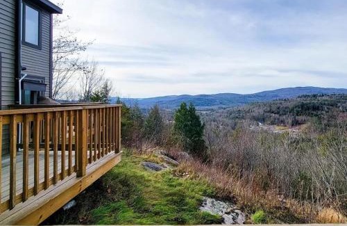 Campton House | Waking up in the Mountains