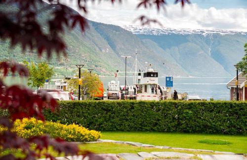 Solvorn Hotel | Walaker Hotel