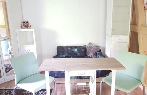 Oelsnitz/Erzgeb. Apartment | Waldbadhäusel Naturbad-Bungalow