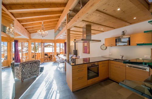 Wengen Apartment | Waldbort Penthouse Suite