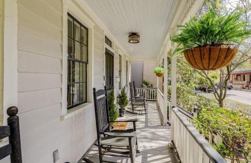 Savannah Victorian District House | Waldburg Cottage