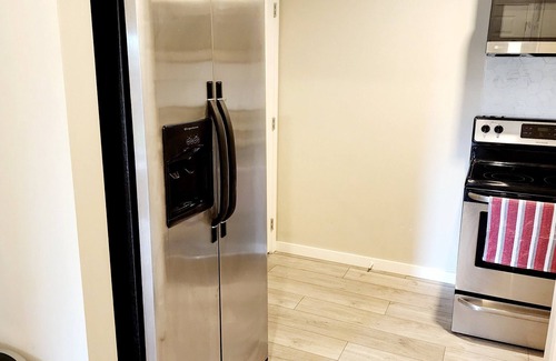 Southeast Calgary House | Walden Mount 1 Bedroom - Suite