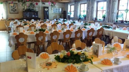 Wiesenfelden House | Waldgasthof - Hotel Schiederhof