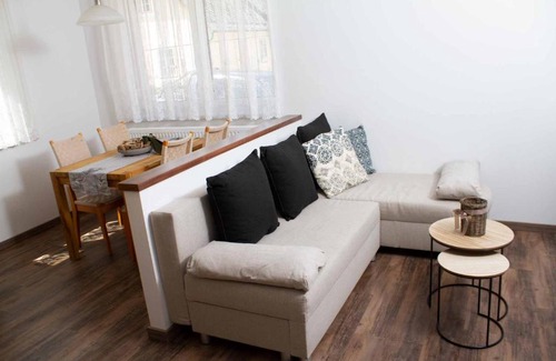 Alland Apartment | Waldhof Grasel