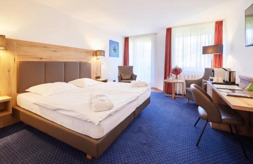 Holzhausen-Externsteine Hotel | Waldhotel Bärenstein