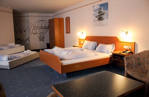 Lichtetal am Rennsteig Hotel | Waldhotel Feldbachtal