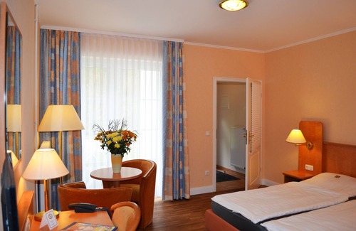 Salzhemmendorf Hotel | Waldhotel Humboldtsee