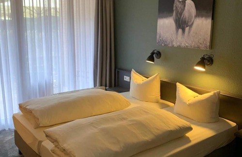 Bad Schwartau Hotel | Waldhotel Riesebusch