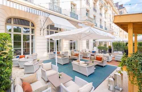 Notre-Dame Resort | Waldorf Astoria Versailles - Trianon Palace