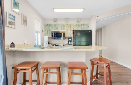 Gulf Lagoon Beach Condo | ☀️Walk 2 Beach -Pool-Sauna-Budget Friendly - St. Thomas Square Villa 1211C☀️
