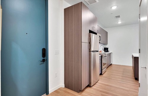 Jewell Heights - Hoffman Heights Apartment | Walk 2 Work to Children's Hospital UC Health Anschutz