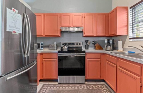 Lincolnville House | Walk Downtown & Historic Sites – Charming Cottage
