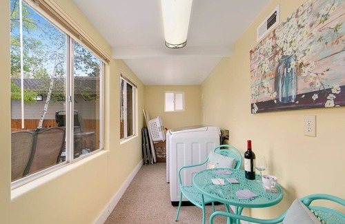Old Town West House | Walk Everywhere - Art, Restaurants, Poudre River