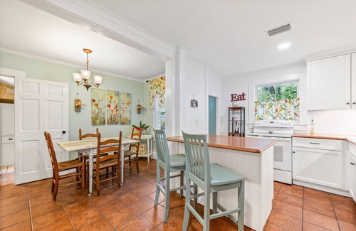 St. Augustine Cottage | Walk Everywhere! Upgraded Historic Cottage - circa 1883