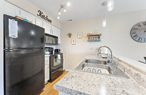 Notch Estates Condo | WALK-IN ~ WOODED 5-ACRE LAKE ~ HIKING TRAILS ~ Near SDC ~ 2 Pools (NCH14-6)