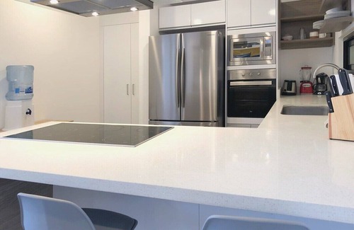 Centro Condo | Walk to 5th Ave & Beach | Oceanview Rooftop Pool