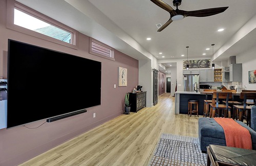 Indianapolis House | Walk to Bars and Restaurants!