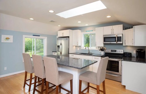 North Eastham House | Walk to Bay Side Beaches in this Dog Friendly, Sun-Filled Home (10 person MAX)