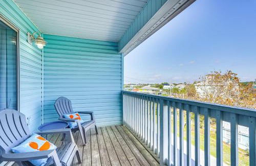 Bahama Beach Apartment | Walk to Beach Condo with Balcony in PCB!
