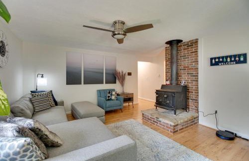 Calvert Beach-Long Beach House | Walk to Beach Charming Maryland Home with Yard!