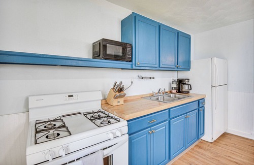 Willoughby Spit Apartment | Walk to Beach & Chesapeake Bay: Norfolk Retreat!