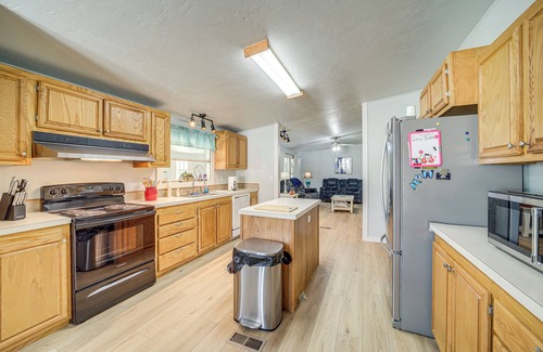 Longtown House | Walk to Beach: Eufaula 'Fisherman’s Delight' Home