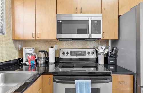 South Pointe Condo | 🏖️WALK TO BEACH🏖️Family Friendly Perfect Location-Parking
