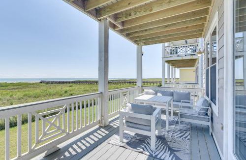 Galveston House | Walk to Beach Galveston Home with Resort Perks!