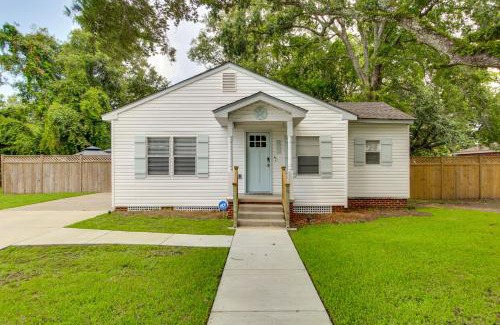 Mississippi City House | Walk to Beach, Gazebo with Hot Tub Gulfport Gem!