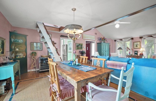 Saint Helena Island House | Walk to Beach, Golf Cart Included, Pets Considered - 701 Flying Fish