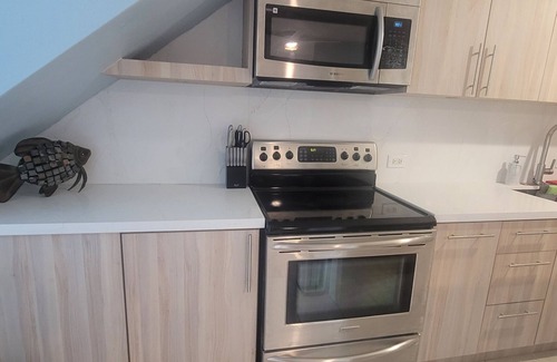 Vilomar Apartment | Walk to beach & Kioskos, close to rainforest, cold air, free parking