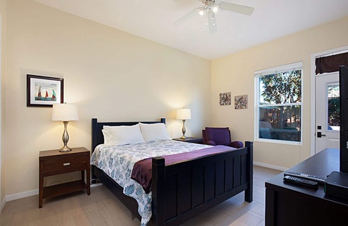 South Oceanside House | Walk to beach/restaurants, No shared areas, Pvt Patio , Garage, AC, Bikes