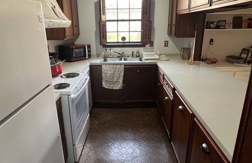 Gunter Afs Condo | Walk to Blount Cultural Park