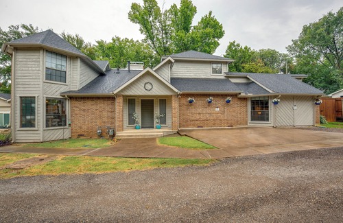 Lake Dallas House | Walk to Boat Ramp: Texas Home Near Lewisville Lake